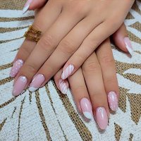 Gel sur ongles naturel